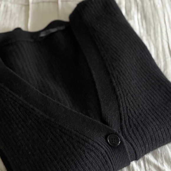 Jenni Kayne Cashmere Cocoon Cardigan in Black - Picture 5 of 5